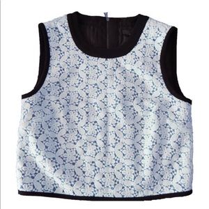 Tibi Lace Crop Top. XS. Size 0. Sleeveless top.